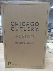 lot 479 image: Chicago Cutlery Fusion 17-piece Block Set