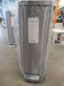 lot 619 image: 45L Slim Step Trash Can - Brightroom