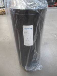 lot 662 image: 30L Round Step Trash Can - Brightroom