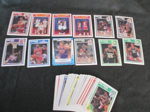 50 1989-90 Fleer Basketball Cards...