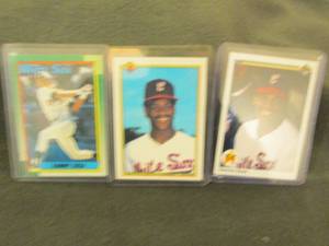 189.     3 Sammy Sosa Rookie Cards...
