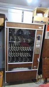 lot 2 image: Snack-ShopII Model 435 D312 Worked When Removed
