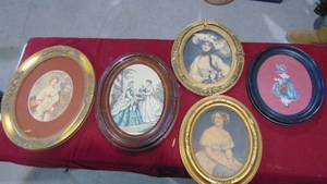 lot 23 image: 5- Vintage Oval Framed Pictures