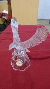 lot 46 image: Oneida Crystal Eagle Clock