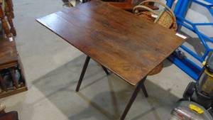 lot 89 image: Vintage Wood Folding Table Adjustable Height