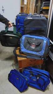 lot 92 image: Various Luggage Pieces