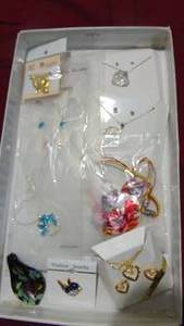 lot 96 image: Lot of Costume Jewelry