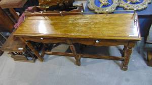 lot 110 image: Sofa Table, Great DIY Project