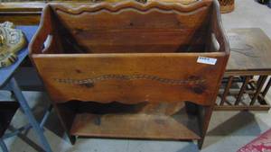 lot 113 image: Pine Handcrafted Plant Stand