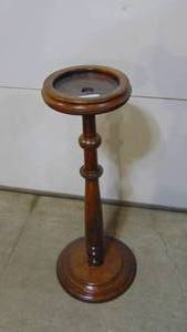 lot 123 image: Wood Plant Stand