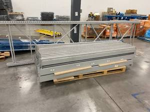 lot 40 image: Lot of 16 Tall Pallet Racking