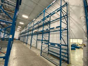 lot 1 image: 128 of 20 tall SpaceRak Pallet Racking