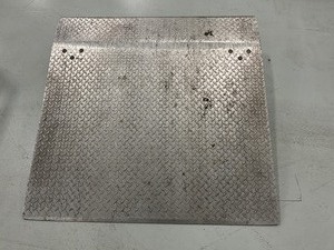 lot 76 image: Uline Dock Plate