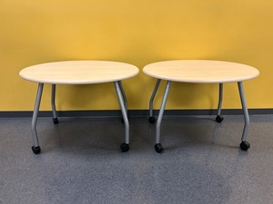 lot 90 image: Lot of 2 Rolling Tables