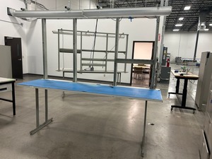 lot 102 image: Work BenchTable