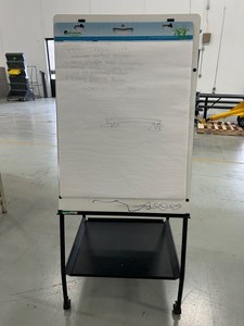 lot 114 image: WhiteboardPaper Easel