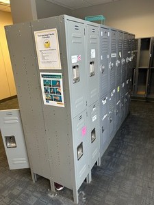 lot 120 image: Center Island Set of Lockers