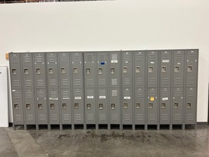 lot 121 image: Giant Set of Lockers