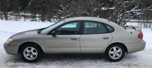 2005 Ford Taurus SE