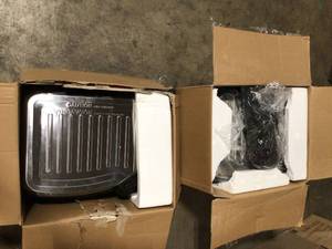 lot 26 image: Masterbuilt Kitchen Appliances, Lot of 2, Review all pictures