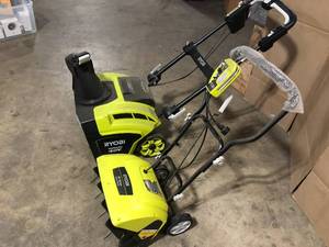 Lot of 2 Ryobi Outdoor Tools , Customer returns, Review all pictures
