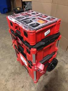Milwaukee PACKOUT 22 in. Large Portable Tool Box Fits Modular Storage System, Open Box, Review all pictures