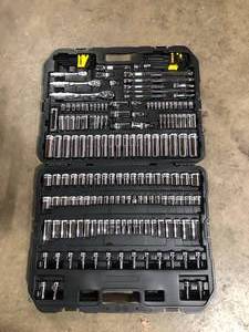 DEWALT Chrome Vanadium Mechanics Tool Set (192-Piece), Open Box, Review all pictures