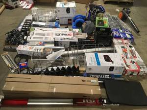Mix Lot of Tools, Mailboxes and Garage items, Customer returns, Review all pictures