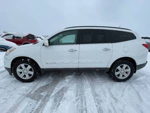 2009 Chevrolet Traverse LT - AWD - 2 OWNERS