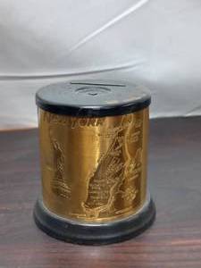 lot 21 image: Vintage New York Bank