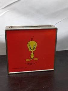 lot 47 image: Vintage Warner Bros Inc. Tweety Bank