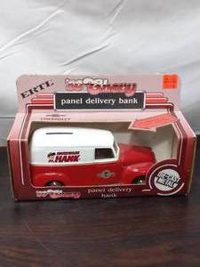lot 62 image: Vintage ERTL Hardware Hank 50s Panel Delivery Van Bank
