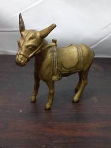 lot 107 image: Old Cast Iron Donkey Bank