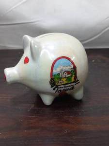 lot 124 image: Vintage Iridescent Lipco Piggy Bank