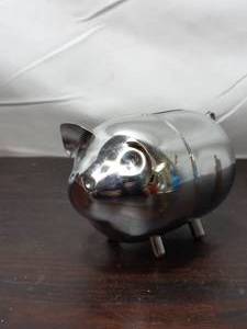 lot 128 image: Metal Piggy Bank