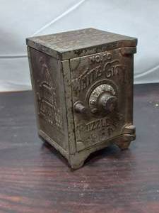lot 132 image: Old White City No 10 Puzzle Safe