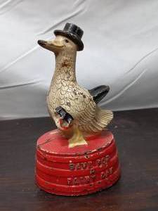 lot 137 image: Old Cast Iron Save It For A Rainy Day Goose Bank