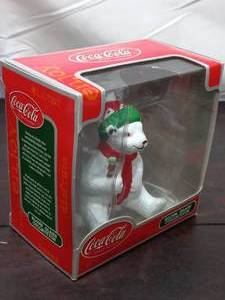 lot 159 image: 1997 Coca-Cola Blown Glass Collection Polar Bear Ornament