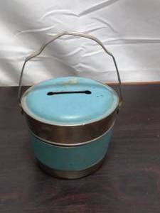 lot 178 image: Vintage Bucket Coin Bank