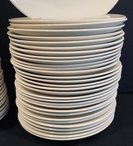 lot 119 image: 65 White Appetizer Plates