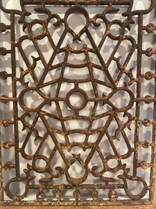lot 194 image: Architectural Salvage