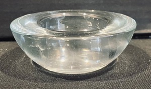 lot 310 image: 17 Clear Glass Votive Holders