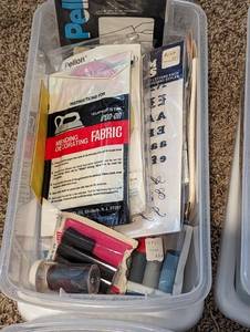 lot 75 image: Assorted Sewing Notions