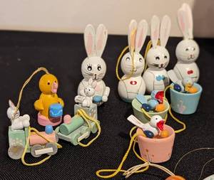 lot 269 image: Vintage Paper Eggs and Wooden Easter Ornaments including German and Erzgebirge Ornaments