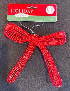 lot 338 image: Beautiful Beaded Bows and Candlescaping Red Satin Bubbles from Pier 1