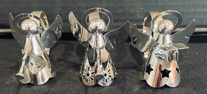 lot 357 image: 12 Shiny Silver Plated Angel Napkin Rings