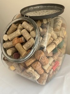 lot 18 image: Vintage Candy Jar Filled with Wine Corks