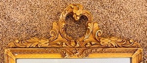 lot 409 image: Fine Vintage Gold Framed Mirror