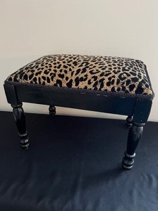 lot 233 image: Wild Things Footstool and Coffee Table Books
