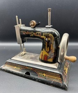lot 239 image: Vintage Casige Miniature Toy Sewing Machine Germany - British Zone